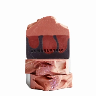 Tuhé mýdlo Cherry Nougat 